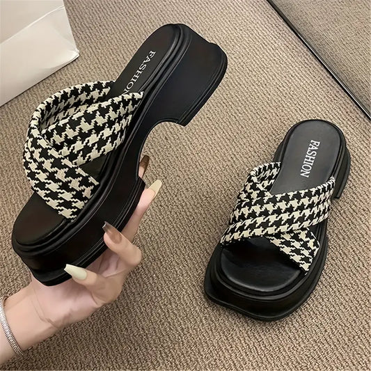 Women's Houndstooth Pattern Sandals